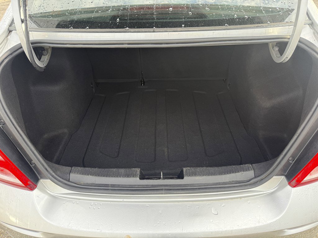 Used 2020 Chevrolet Sonic LT image 21