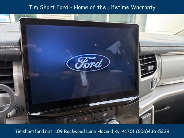 Used 2024 Ford Expedition XLT RWD image 11