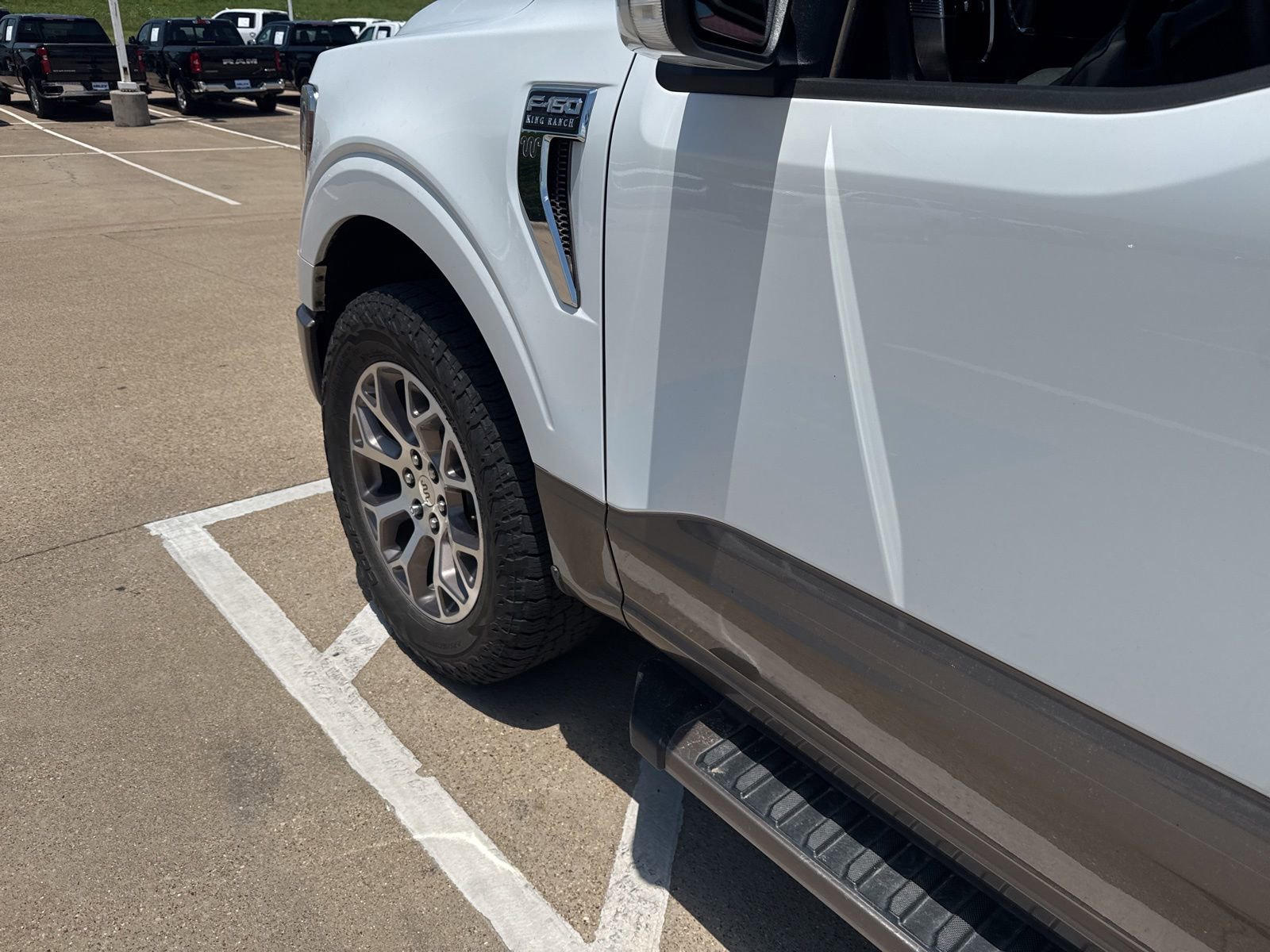 Used 2022 Ford F150 King Ranch w/ FX4 Off-Road Package AWD/4WD image 12