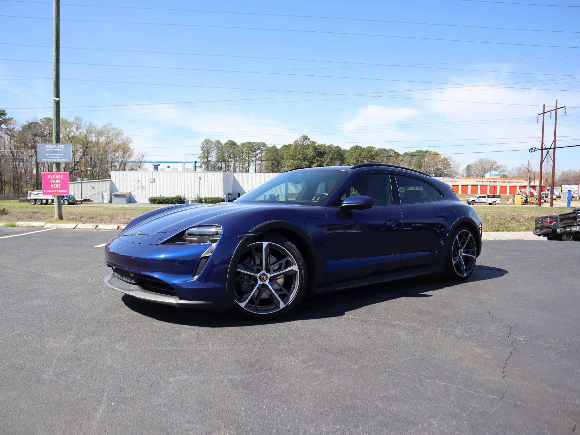 Used 2022 Porsche Taycan 4 Cross Turismo image 7