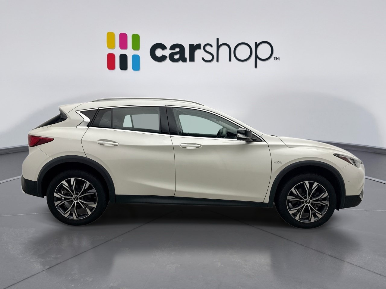 Used 2018 INFINITI QX30 Premium w/ Navigation Package AWD/4WD image 6