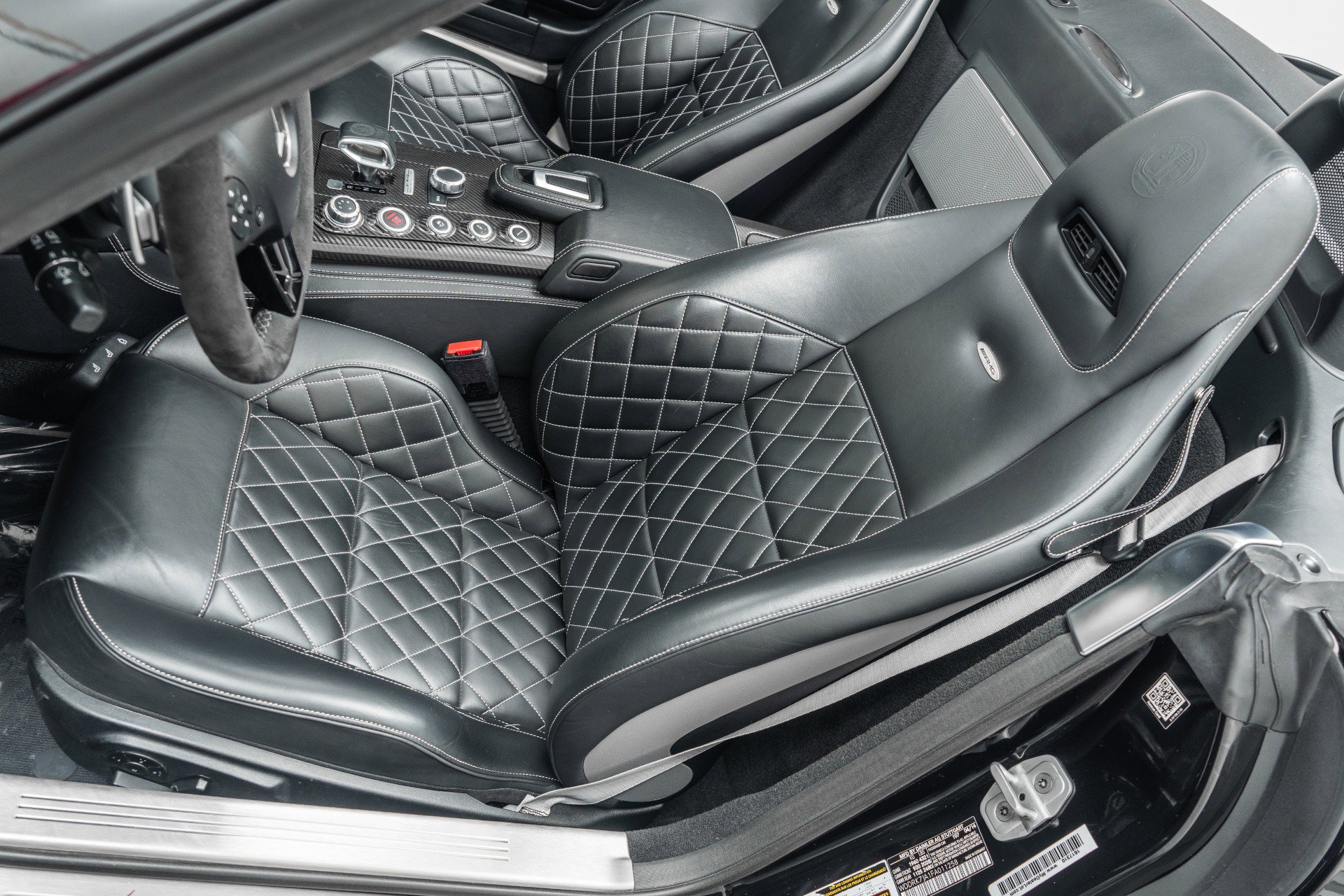 Used 2015 Mercedes-Benz SLS AMG GT Final Edition image 23