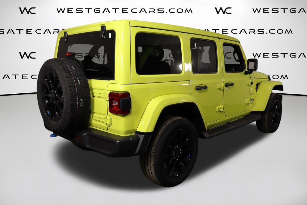 Used 2022 Jeep Wrangler Unlimited Sahara w/ Cold Weather Group AWD/4WD image 43