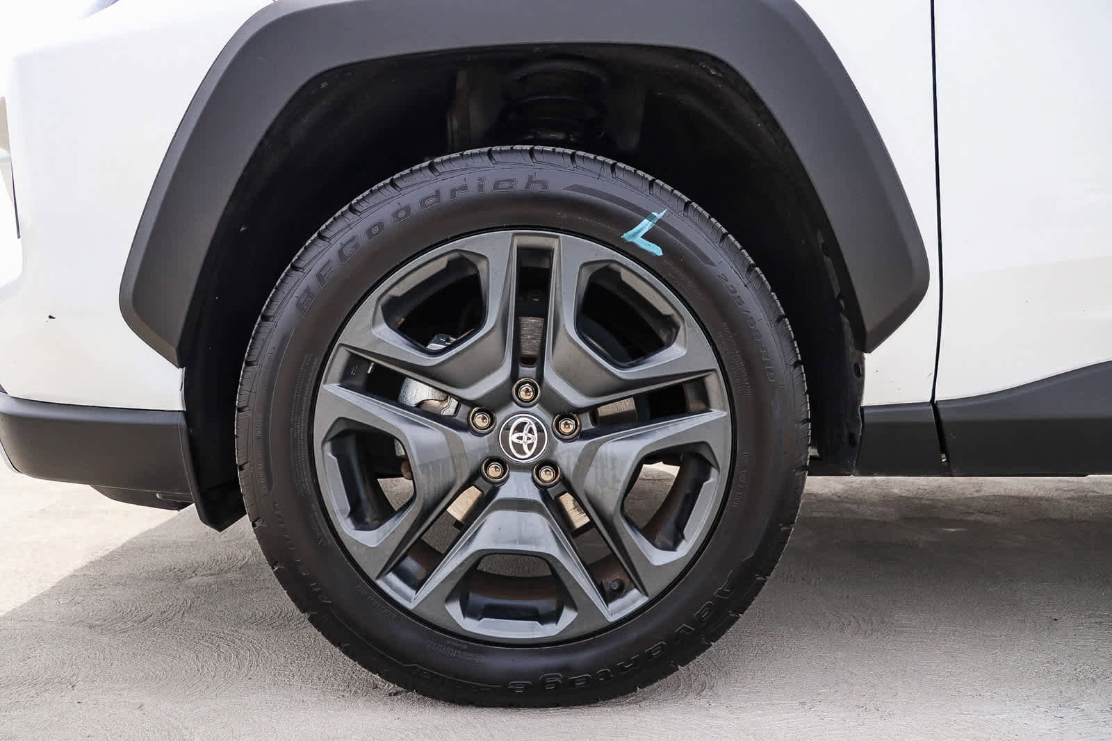 Used 2024 Toyota RAV4 Adventure image 11