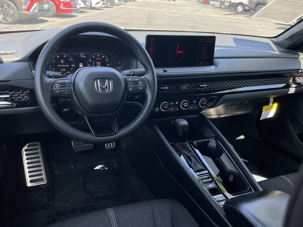 Used 2024 Honda Accord Sport image 6