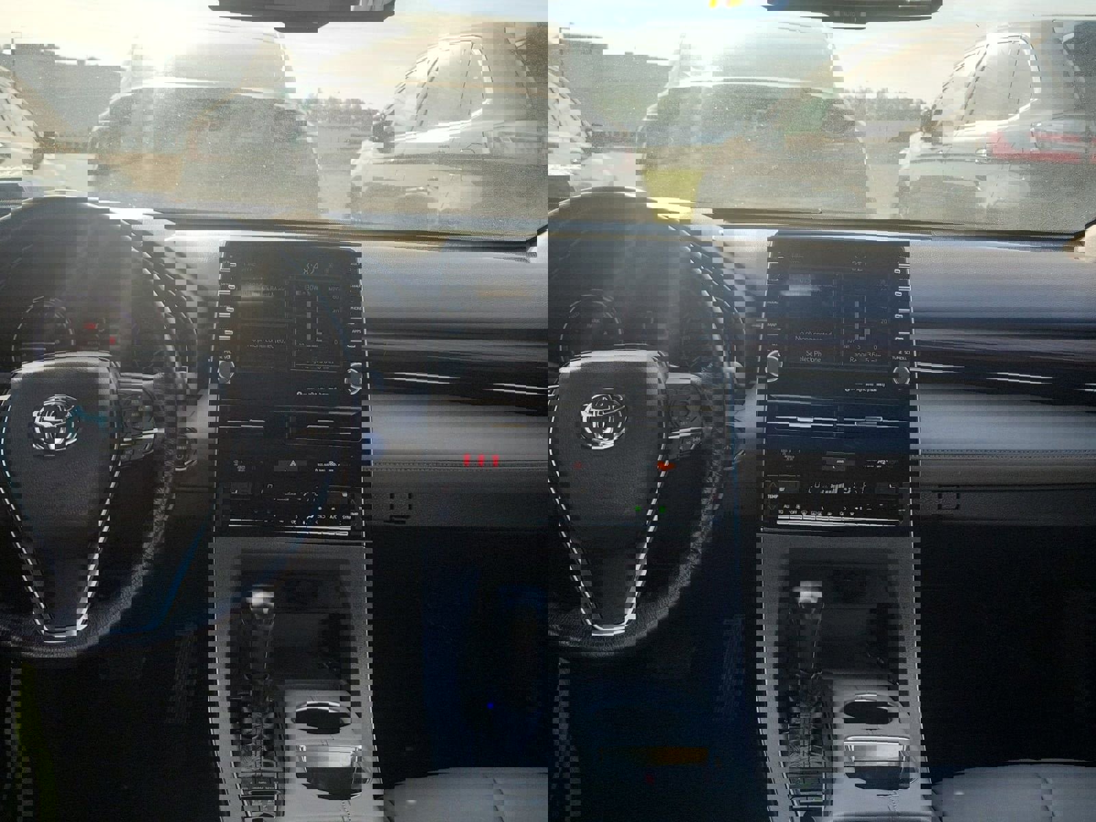 Used 2020 Toyota Avalon XLE w/ Moonroof Package FWD image 9