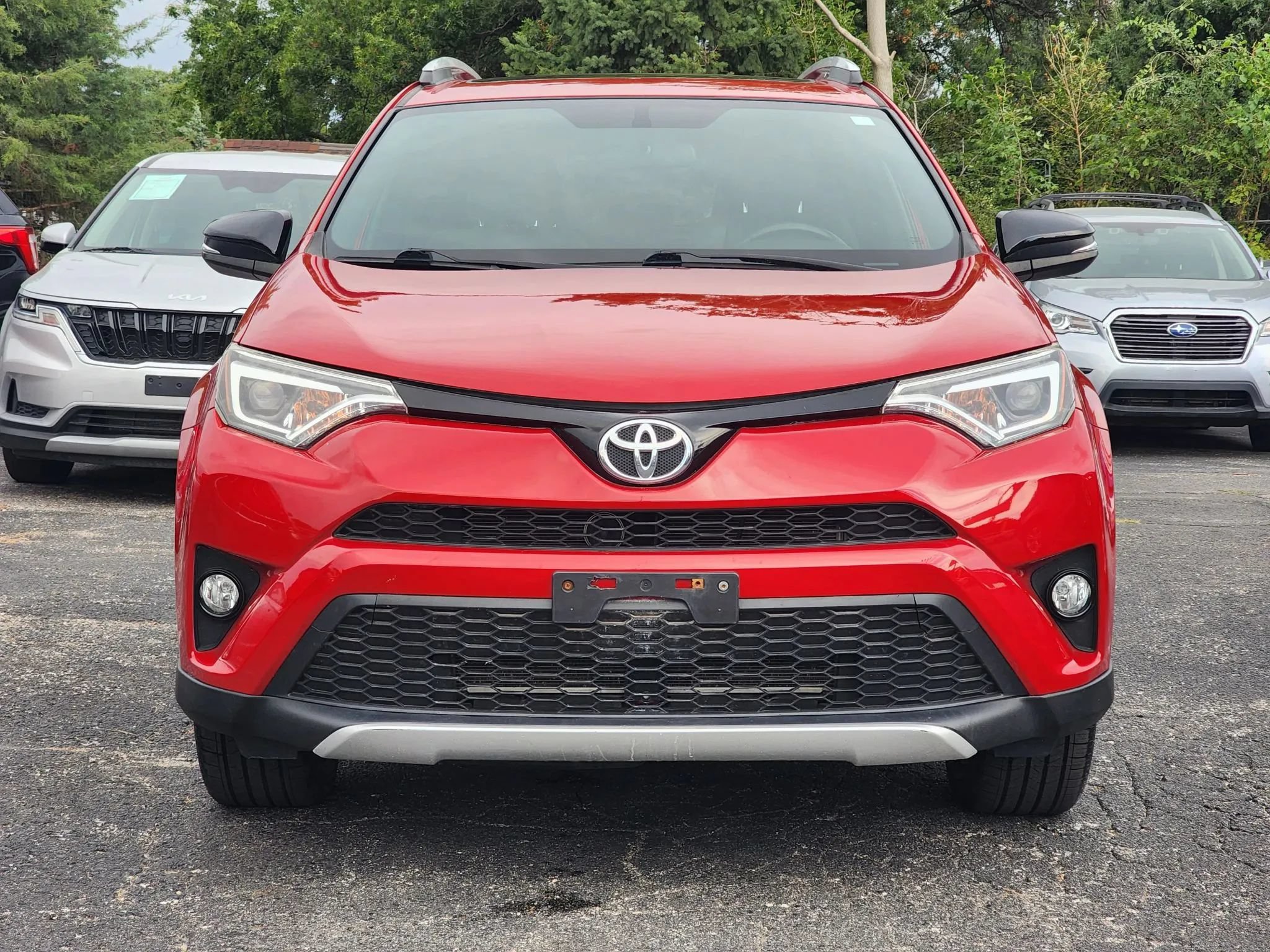 Used 2016 Toyota RAV4 SE AWD/4WD image 2