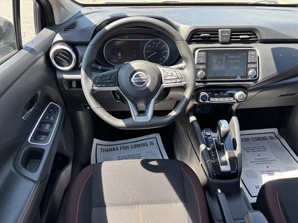 Used 2020 Nissan Versa SR FWD image 3