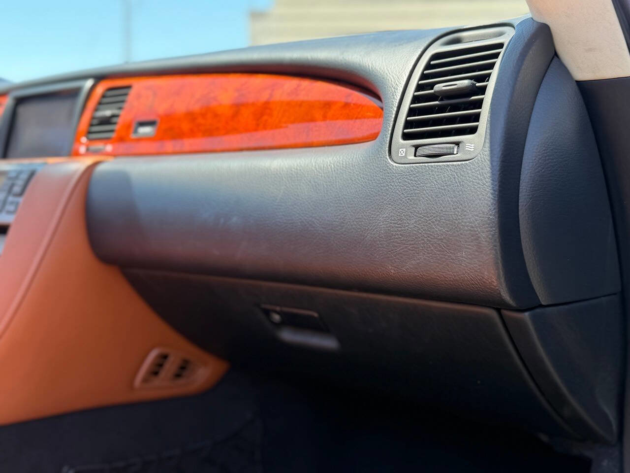 Used 2005 Lexus SC 430 Convertible RWD image 71