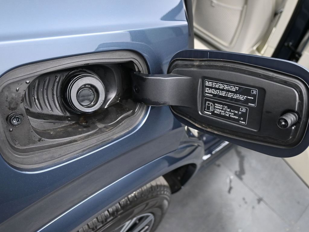 Certified 2024 Volvo XC90 B5 Plus w/ Protection Package image 18