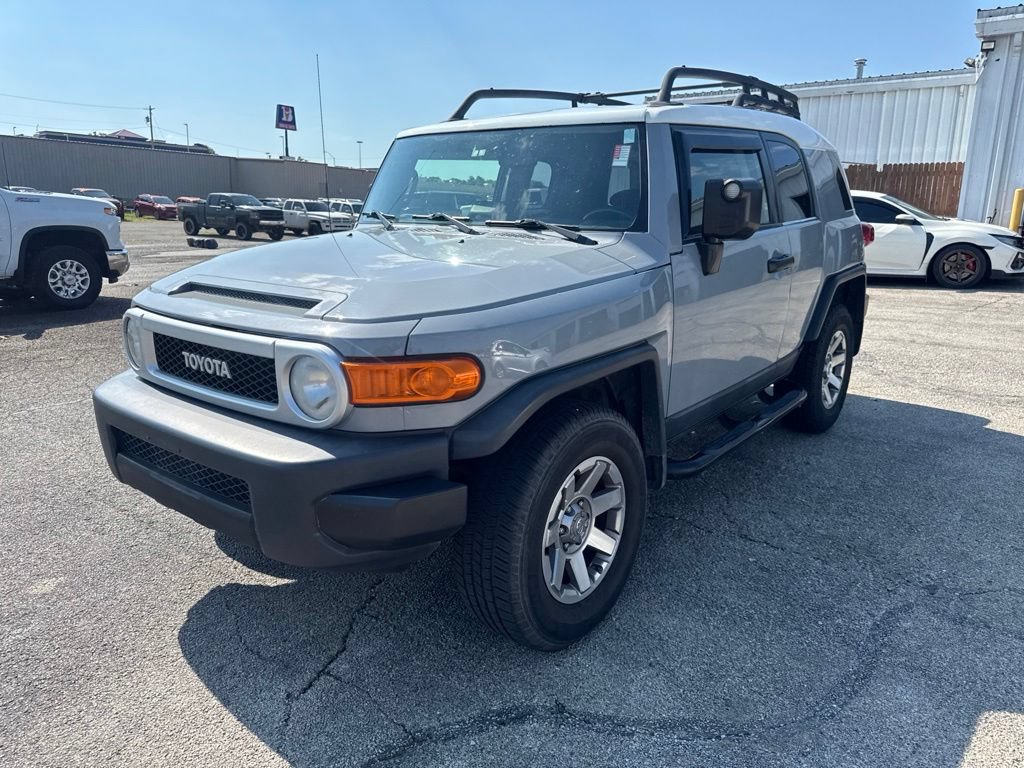 Used 2014 Toyota FJ Cruiser 4WD w/ Convenience Package image 3