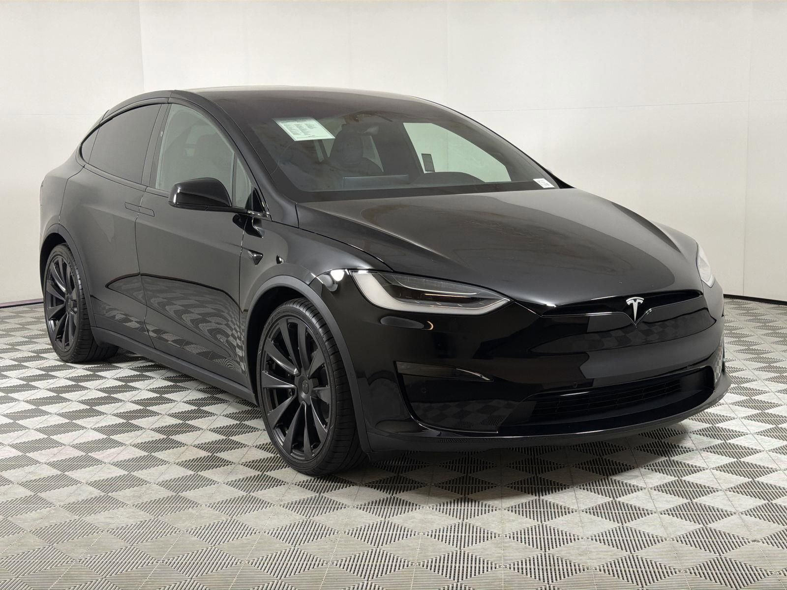 Used 2022 Tesla Model X Plaid image 7