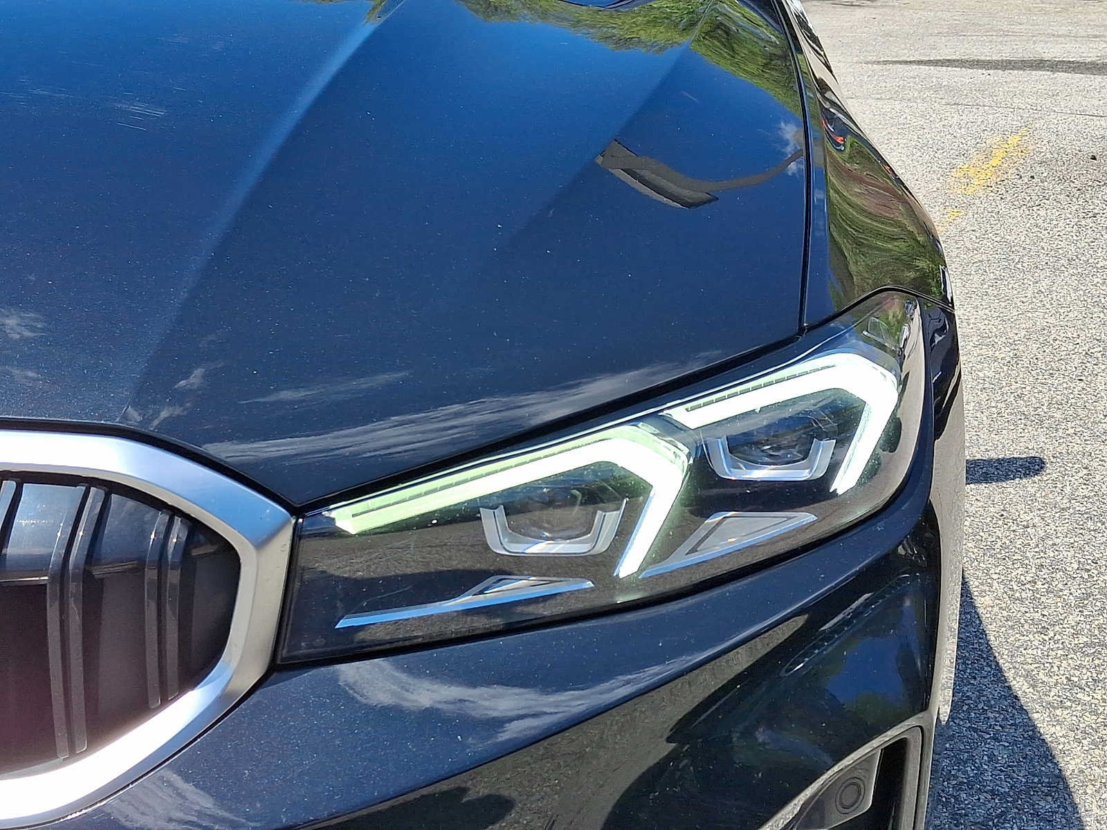 Used 2023 BMW 330i xDrive Sedan w/ Driving Assistance Package AWD/4WD image 9