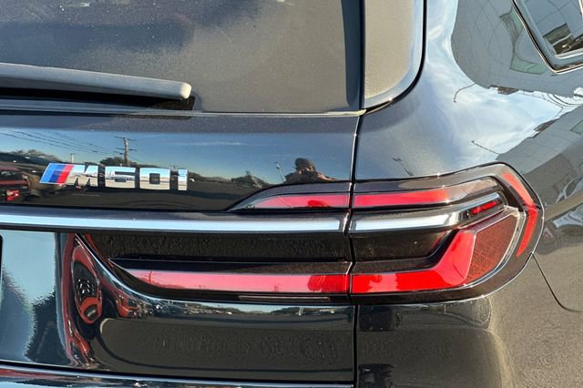 Used 2023 BMW X7 M60i w/ Executive Package image 34