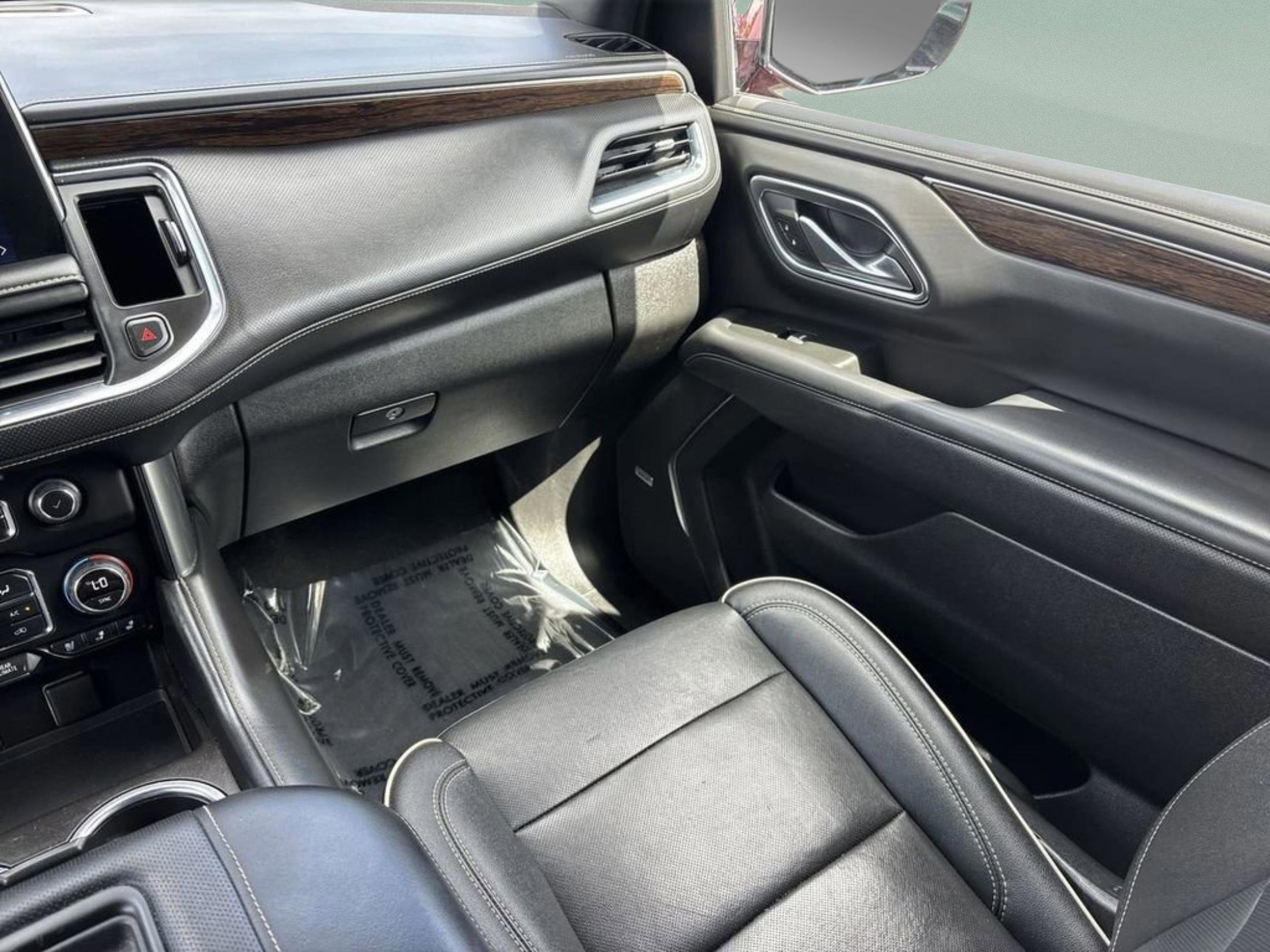 Used 2022 Chevrolet Tahoe Premier AWD/4WD image 14