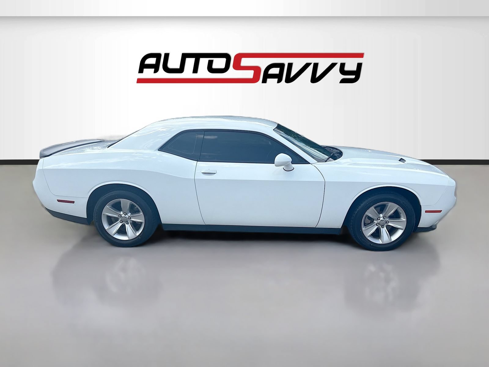 Used 2023 Dodge Challenger SXT RWD image 8