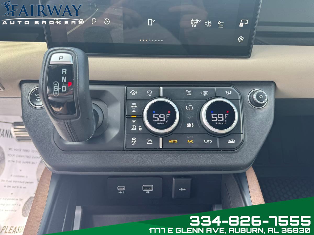 Used 2023 Land Rover Defender 130 X image 23