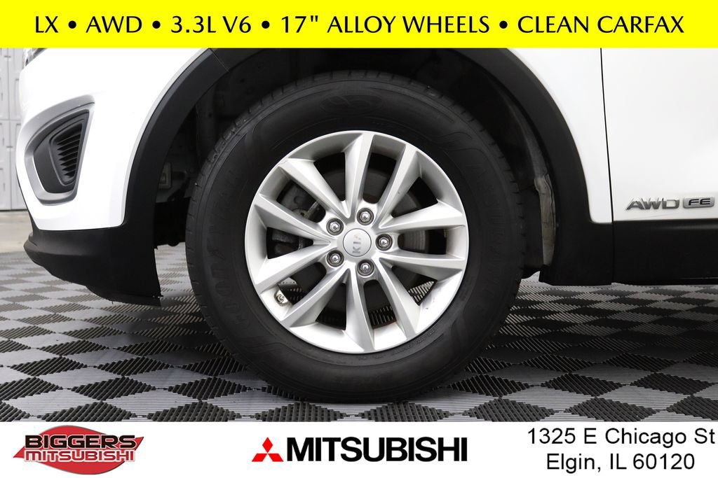 Used 2017 Kia Sorento AWD image 5