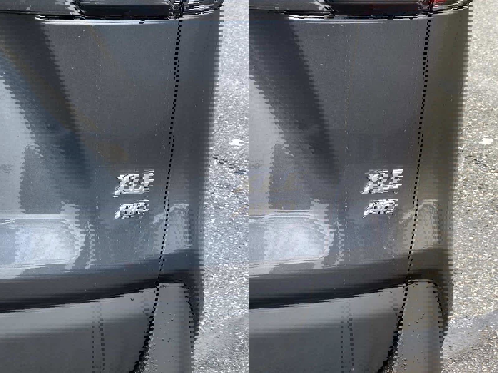 Used 2023 Toyota RAV4 XLE w/ Convenience Package image 5