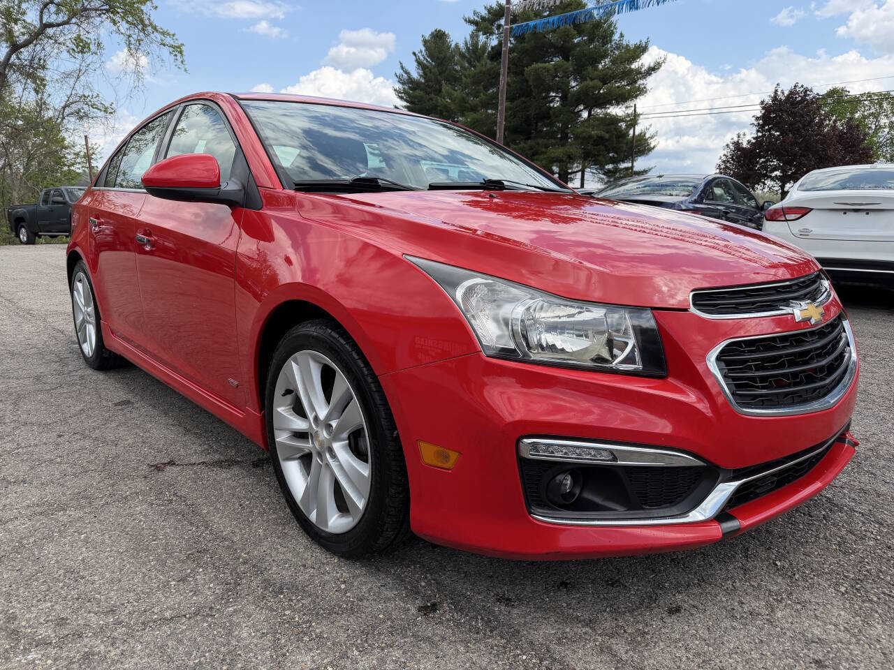 Used 2016 Chevrolet Cruze LTZ w/ Sun, Sound and Sport Package FWD image 3