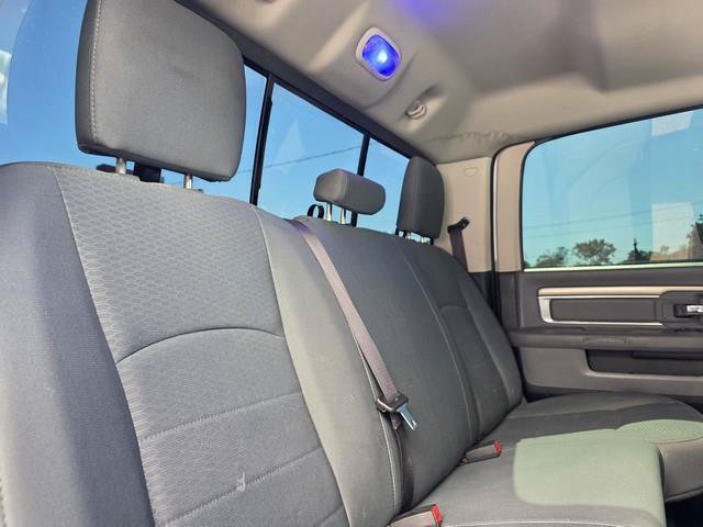Used 2017 RAM 2500 SLT AWD/4WD image 23