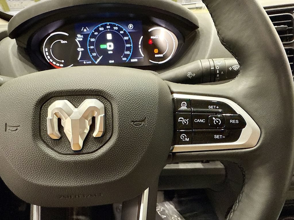 New 2024 RAM ProMaster 3500 w/ Delivery Van Package FWD image 26