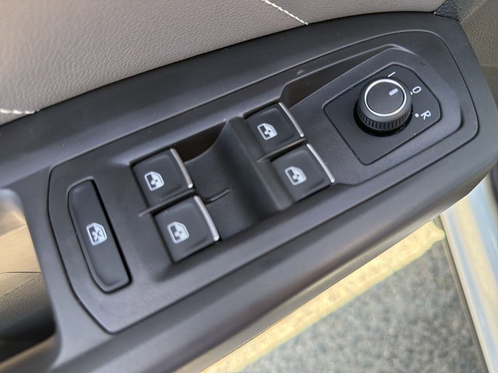 Used 2023 Volkswagen Atlas SE FWD image 15