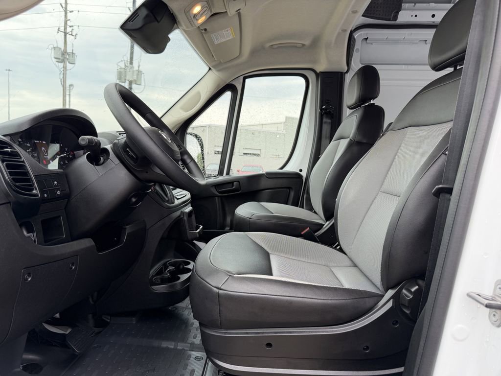 Used 2026 RAM ProMaster 2500 w/ Convenience Group FWD image 27