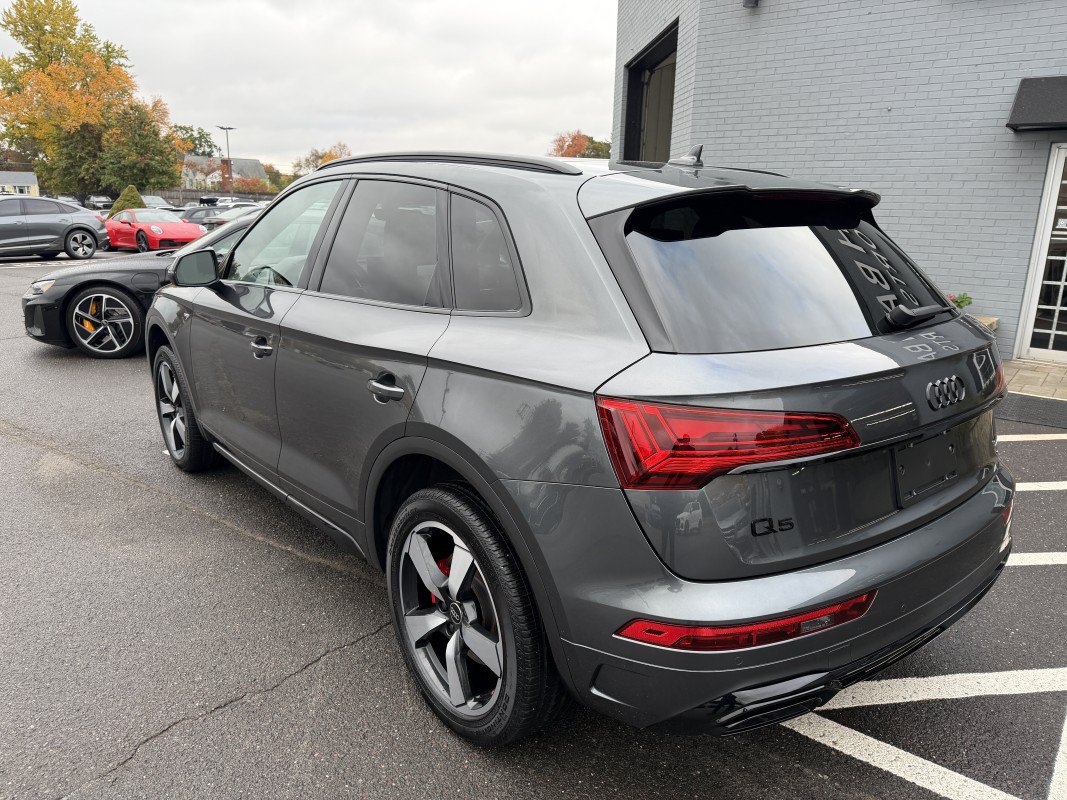 Used 2024 Audi Q5 2.0T Premium Plus w/ Premium Plus Package AWD/4WD image 9