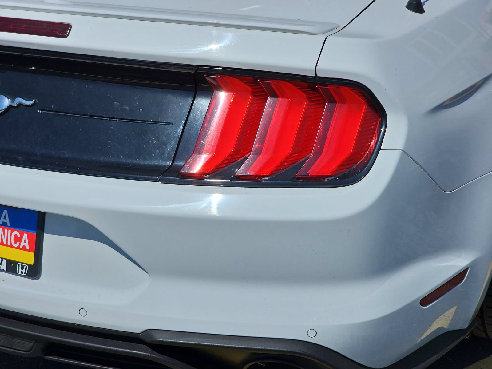Used 2018 Ford Mustang Premium RWD image 34