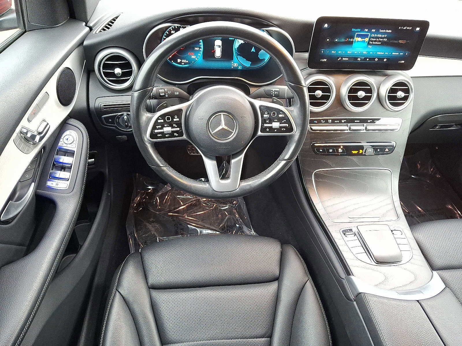 Used 2021 Mercedes-Benz GLC 300 4MATIC image 12