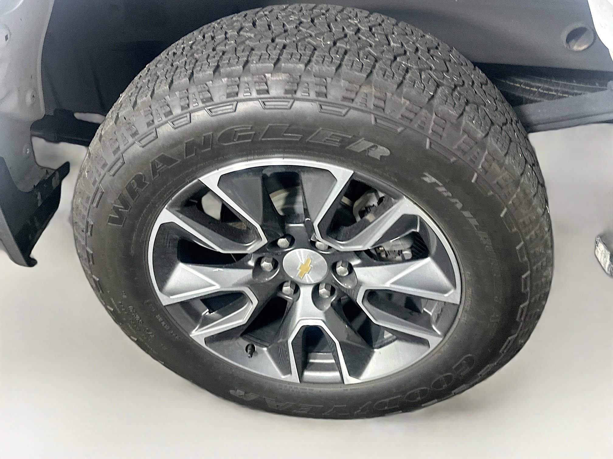 Used 2023 Chevrolet Silverado 1500 LT image 11