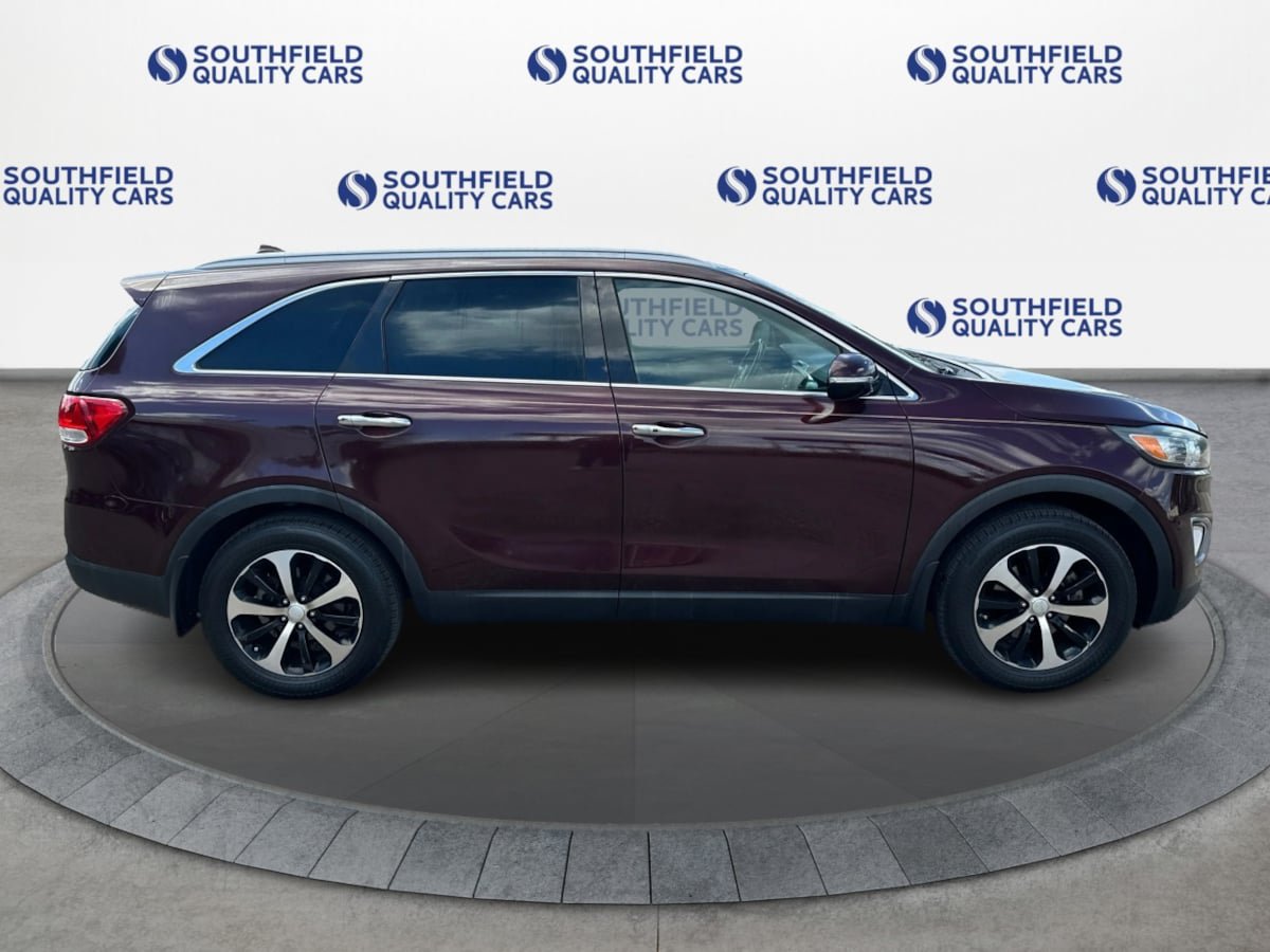 Used 2017 Kia Sorento EX FWD image 8