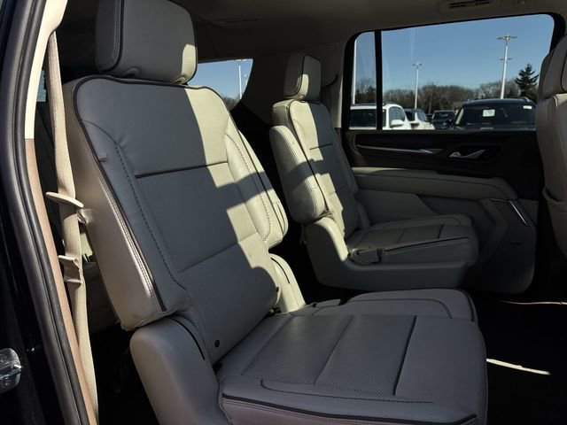 Used 2023 GMC Yukon XL Denali image 28