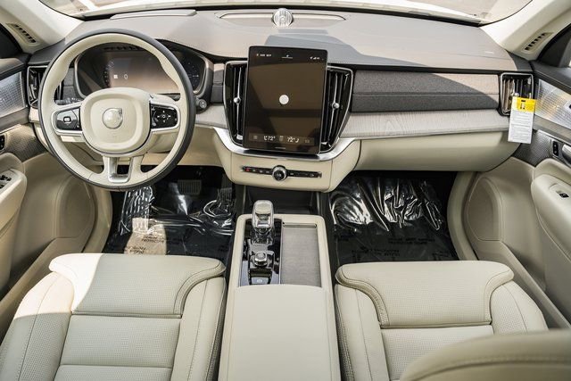 Used 2026 Volvo XC90 T8 Ultra w/ Protection Package Premier image 18