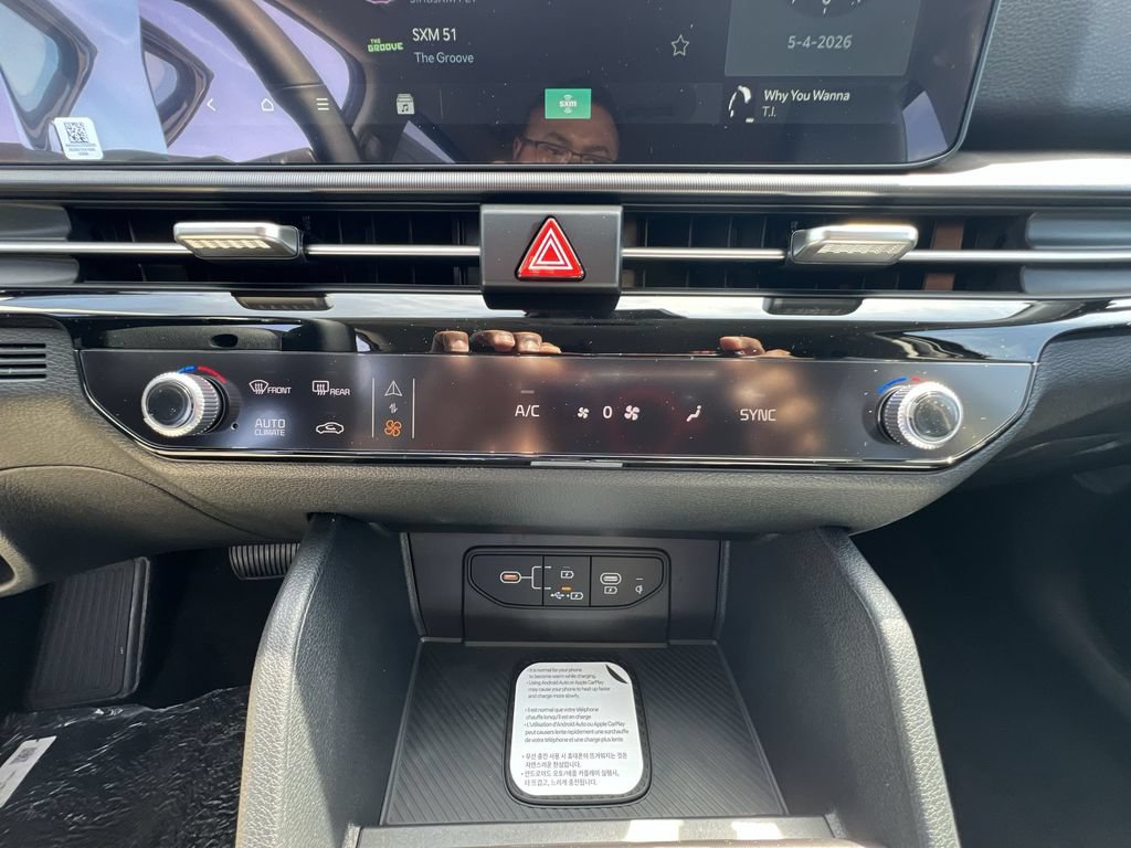 New 2026 Kia Sportage EX FWD image 18