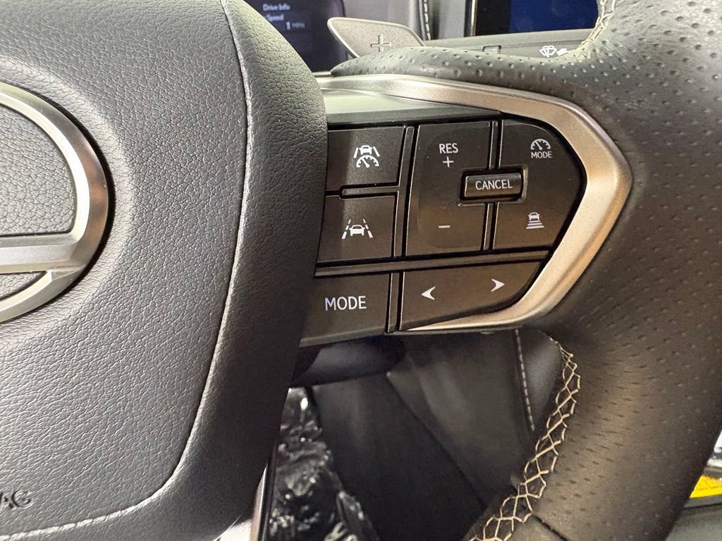 Used 2026 Lexus IS 350 F Sport w/ Accessory Package Z1 RWD image 29
