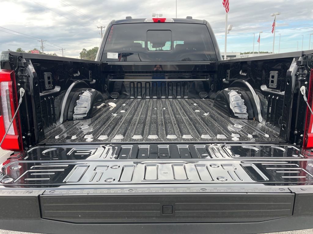 New 2026 Ford F350 Platinum w/ Tremor Off-Road Package image 24