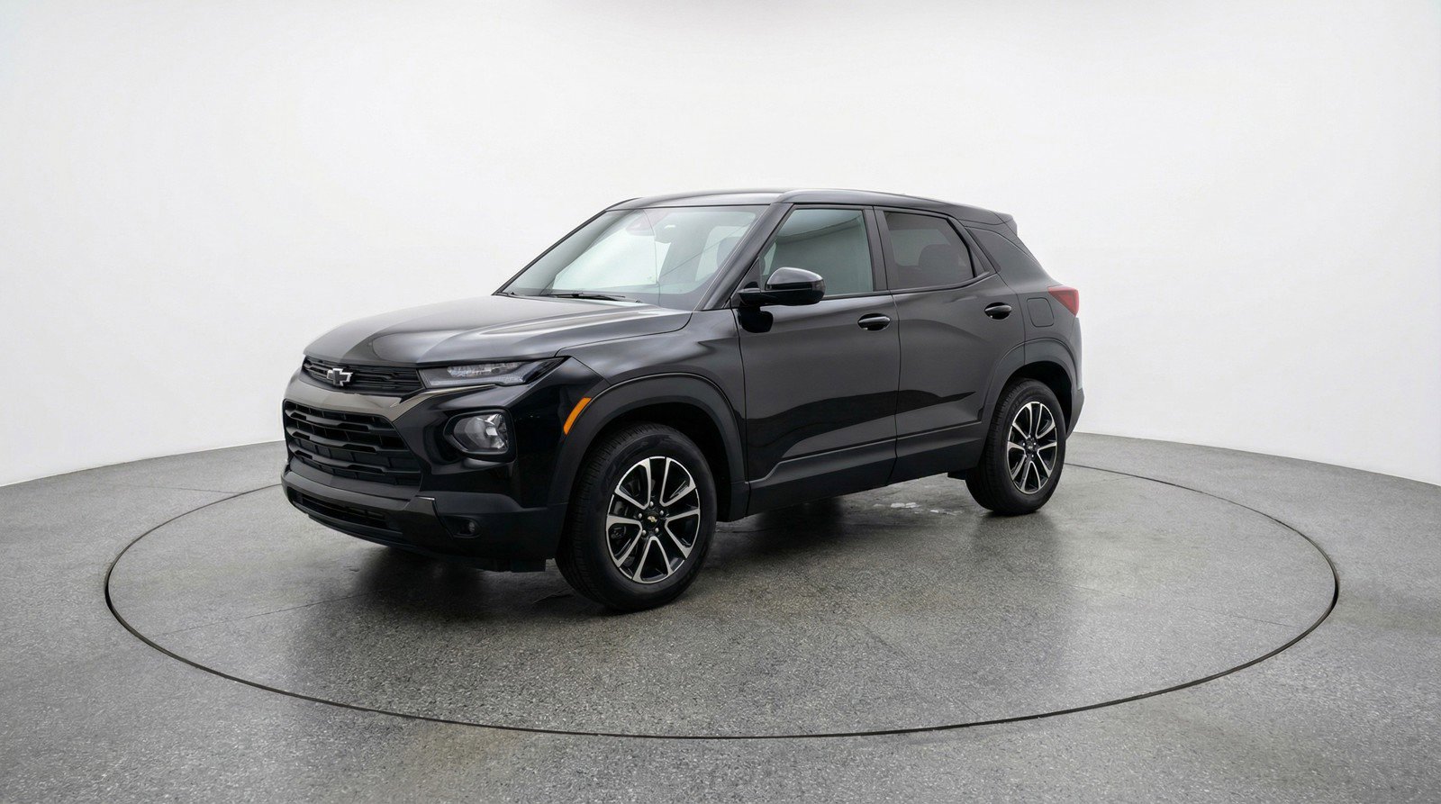 Used 2025 Chevrolet TrailBlazer LT image 3