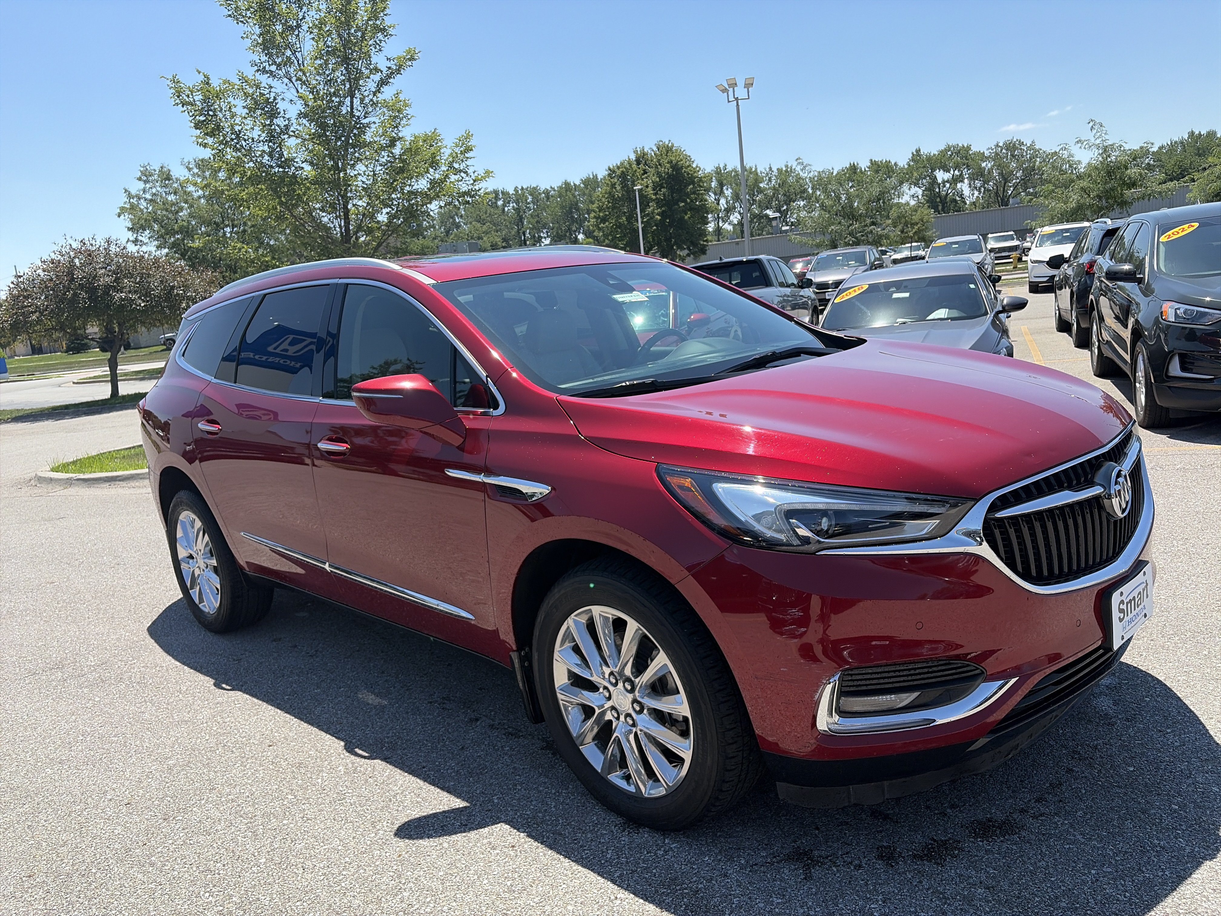 Used 2019 Buick Enclave Premium w/ Experience Buick Package AWD/4WD image 3