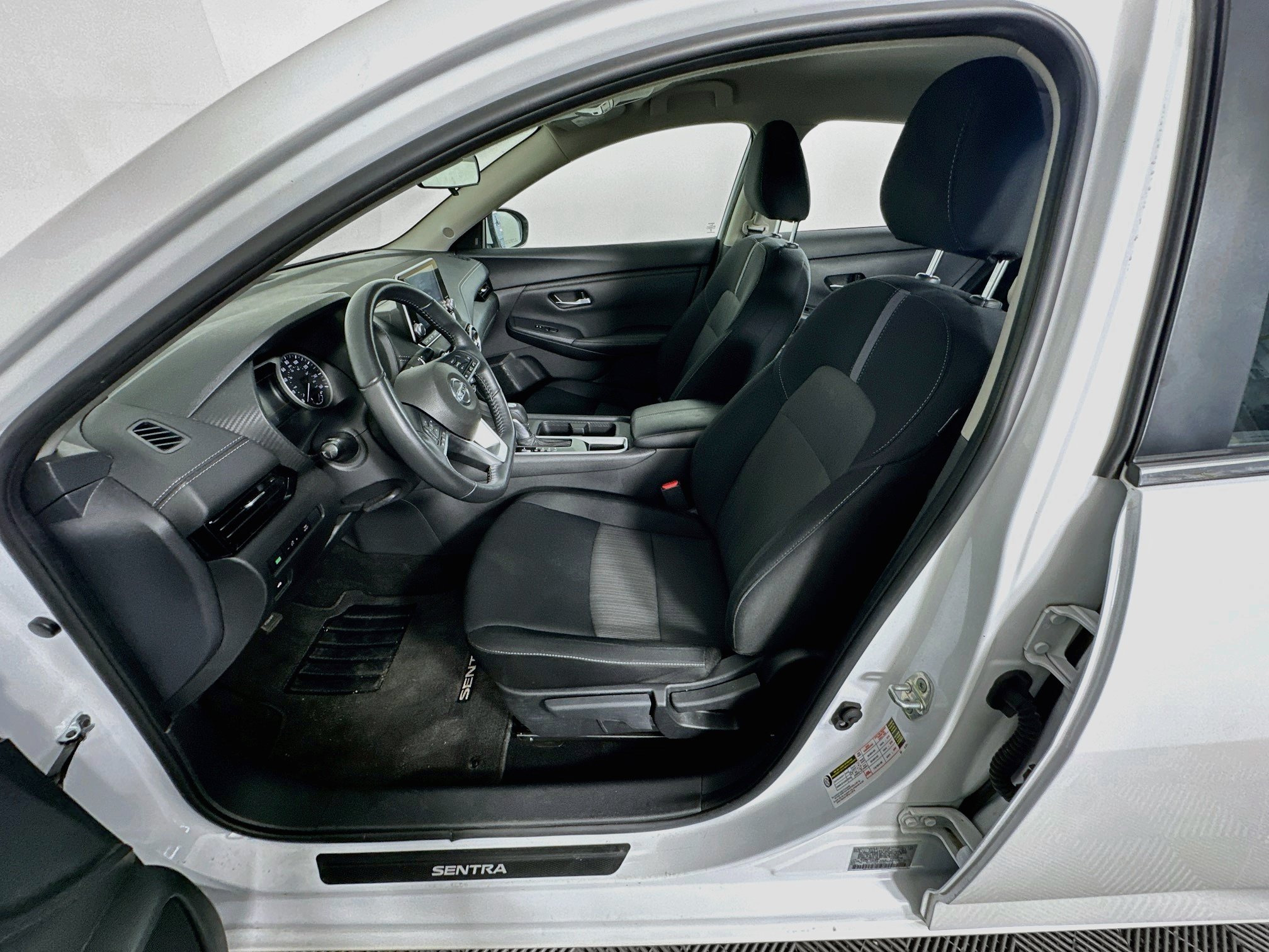 Used 2023 Nissan Sentra SV w/ All-Weather Package FWD image 13