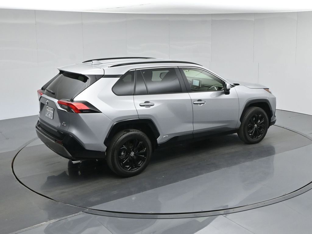 Used 2025 Toyota RAV4 SE AWD/4WD image 43