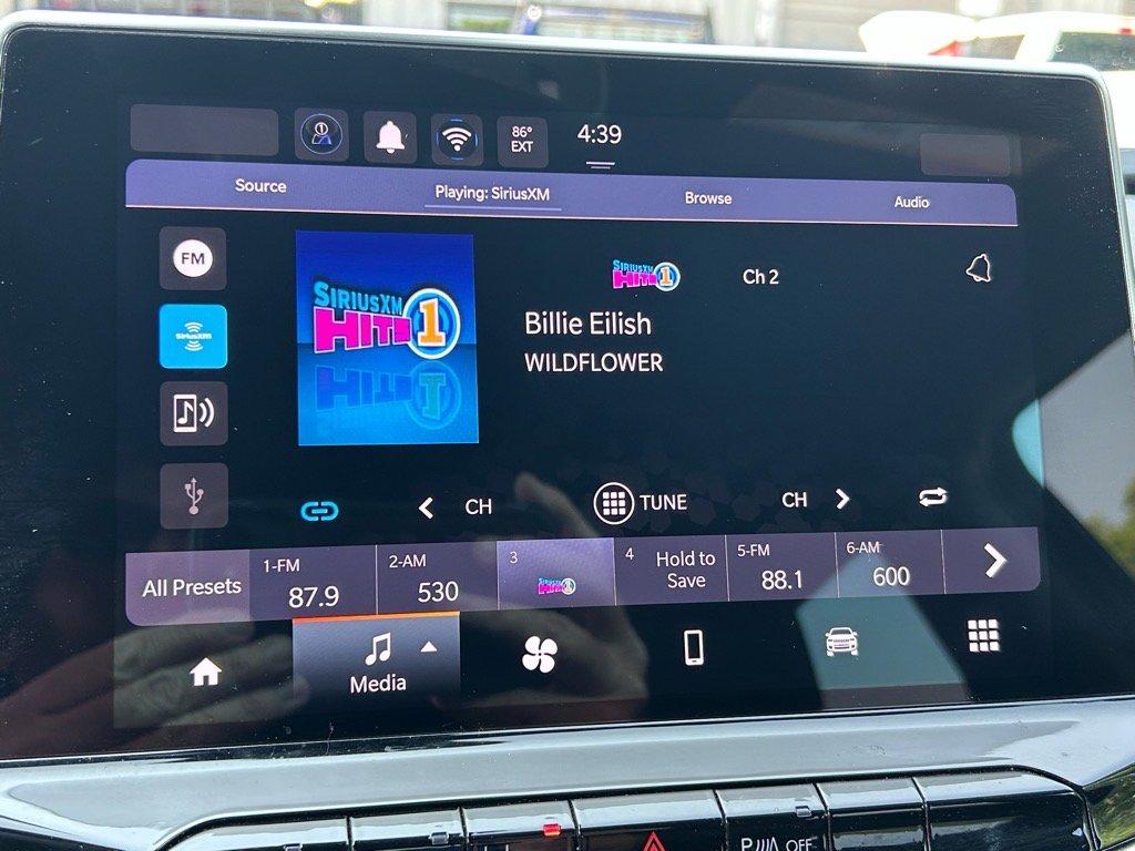 Used 2024 Jeep Compass Trailhawk image 31