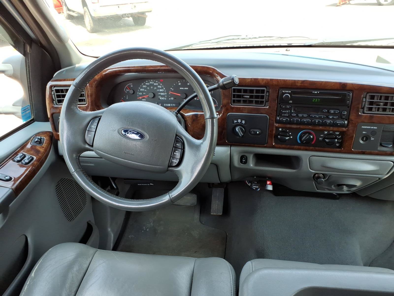 Used 2004 Ford F250 Lariat AWD/4WD image 14