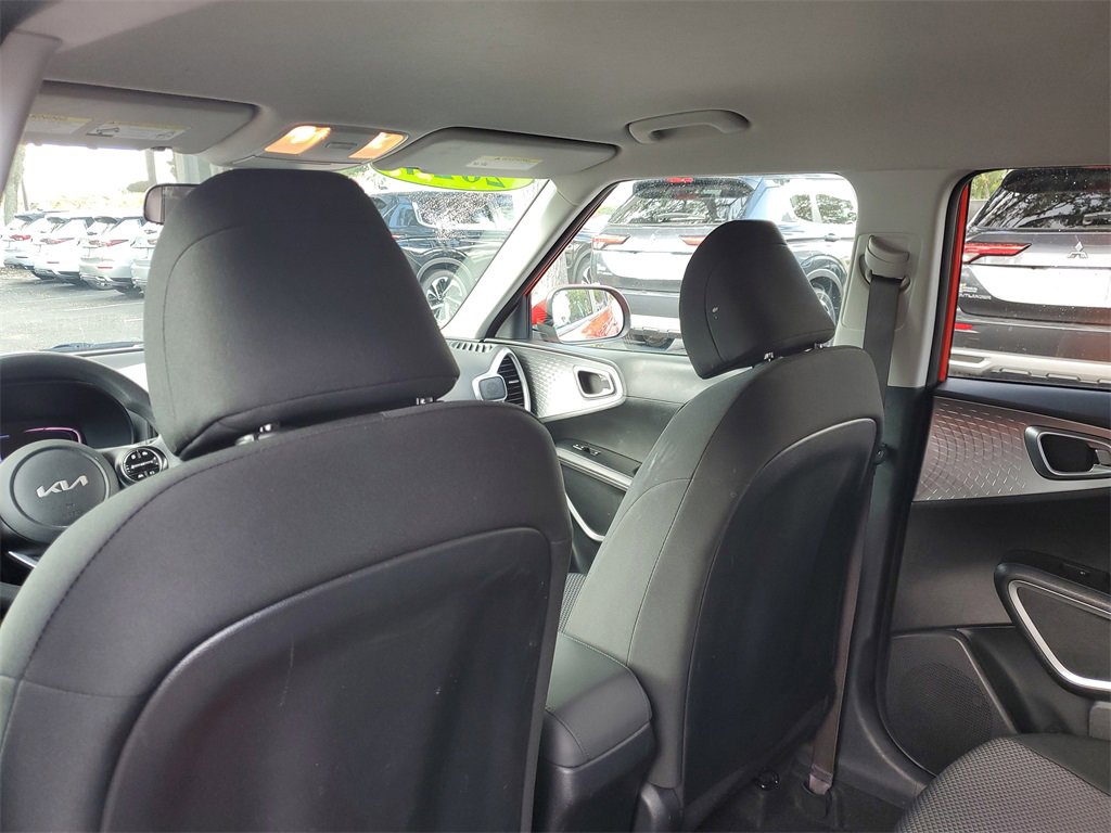 Certified 2024 Kia Soul LX w/ Option Group 015 image 12