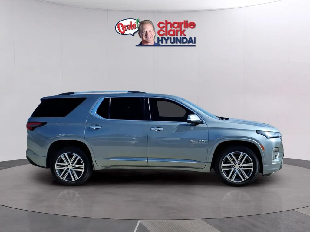 Used 2023 Chevrolet Traverse High Country AWD/4WD image 6
