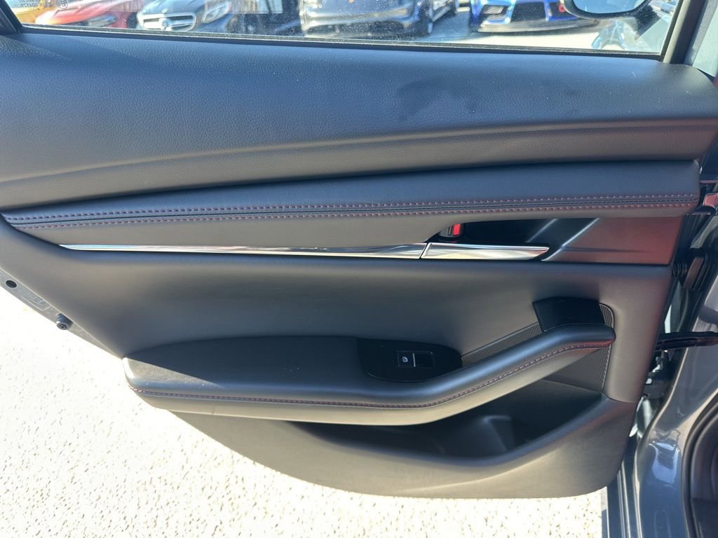 Used 2025 MAZDA MAZDA3 s image 27