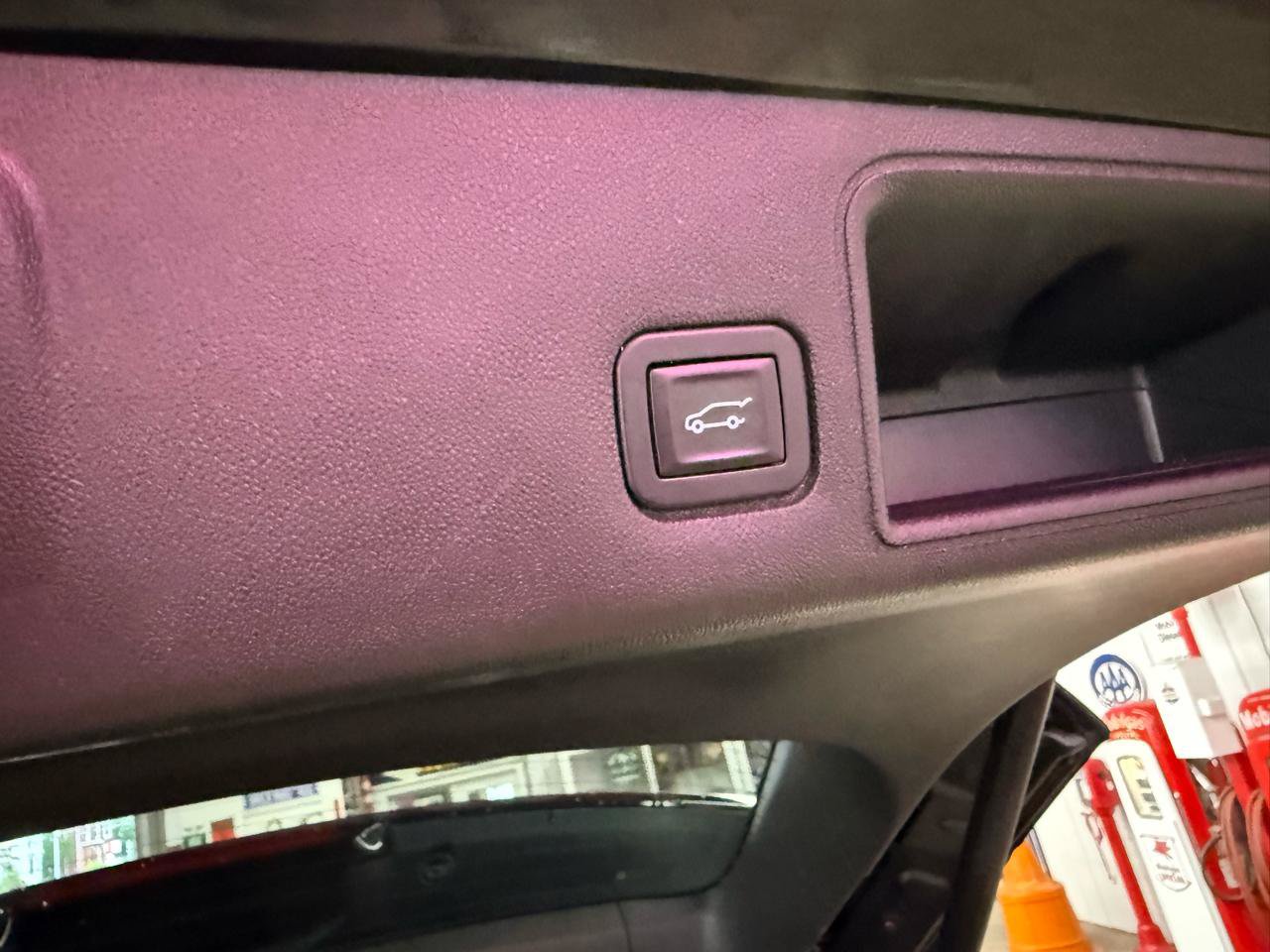Used 2018 GMC Terrain SLT w/ Preferred Package FWD image 20