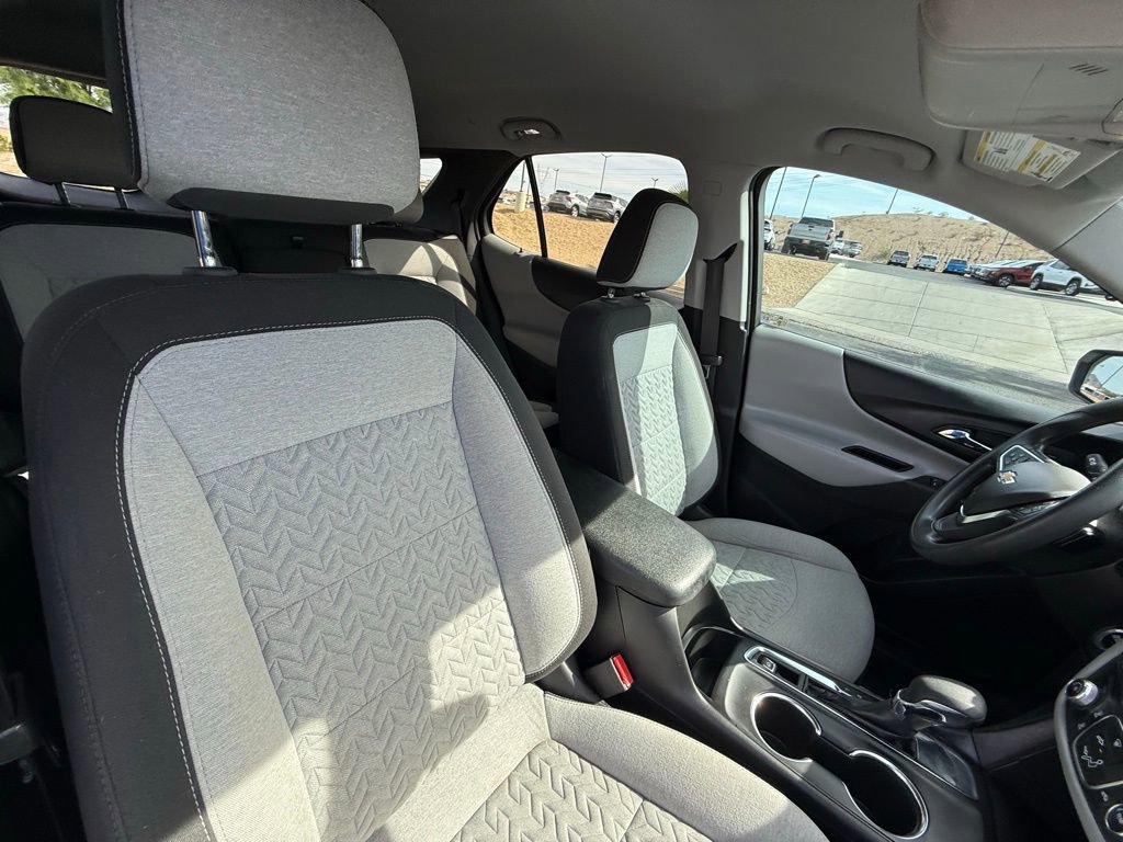Used 2024 Chevrolet Equinox LS w/ LS Convenience Package image 16
