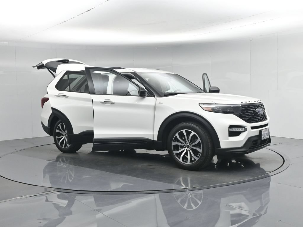Used 2022 Ford Explorer ST-Line RWD image 39